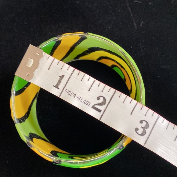 Vintage 90’s Geometric Bangle Bracelet - Picture 4 of 5